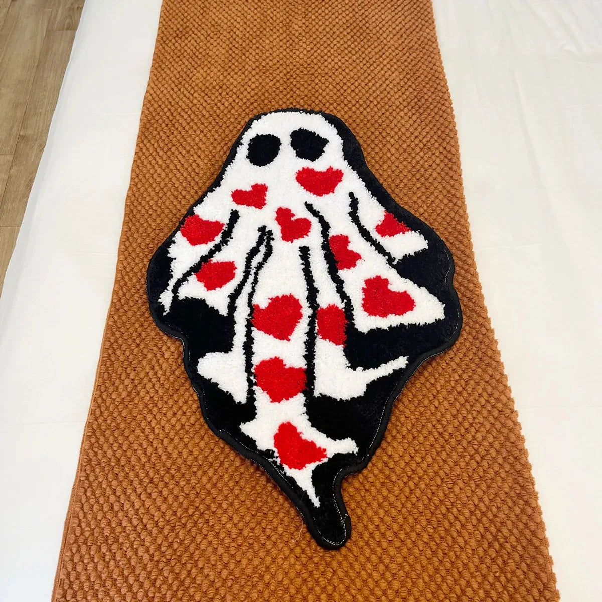 Handmade Tufted Heart Ghost Rug Cute Ghost Rug Halloween Cloakroom Hanging Rug Black White Soft Fluffy Carpets Non-Slip Bathmat